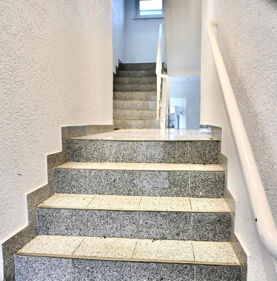 Holiday Home Cologne With Balkon - Near Koelnmesse - Temporary Living- Exterior foto